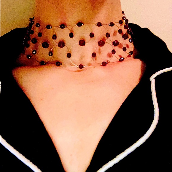 HPx2🌹Gorgeous vintage ruby red beaded choker ~ Handmade ~ Rare ~ Discontinued - Picture 5 of 12